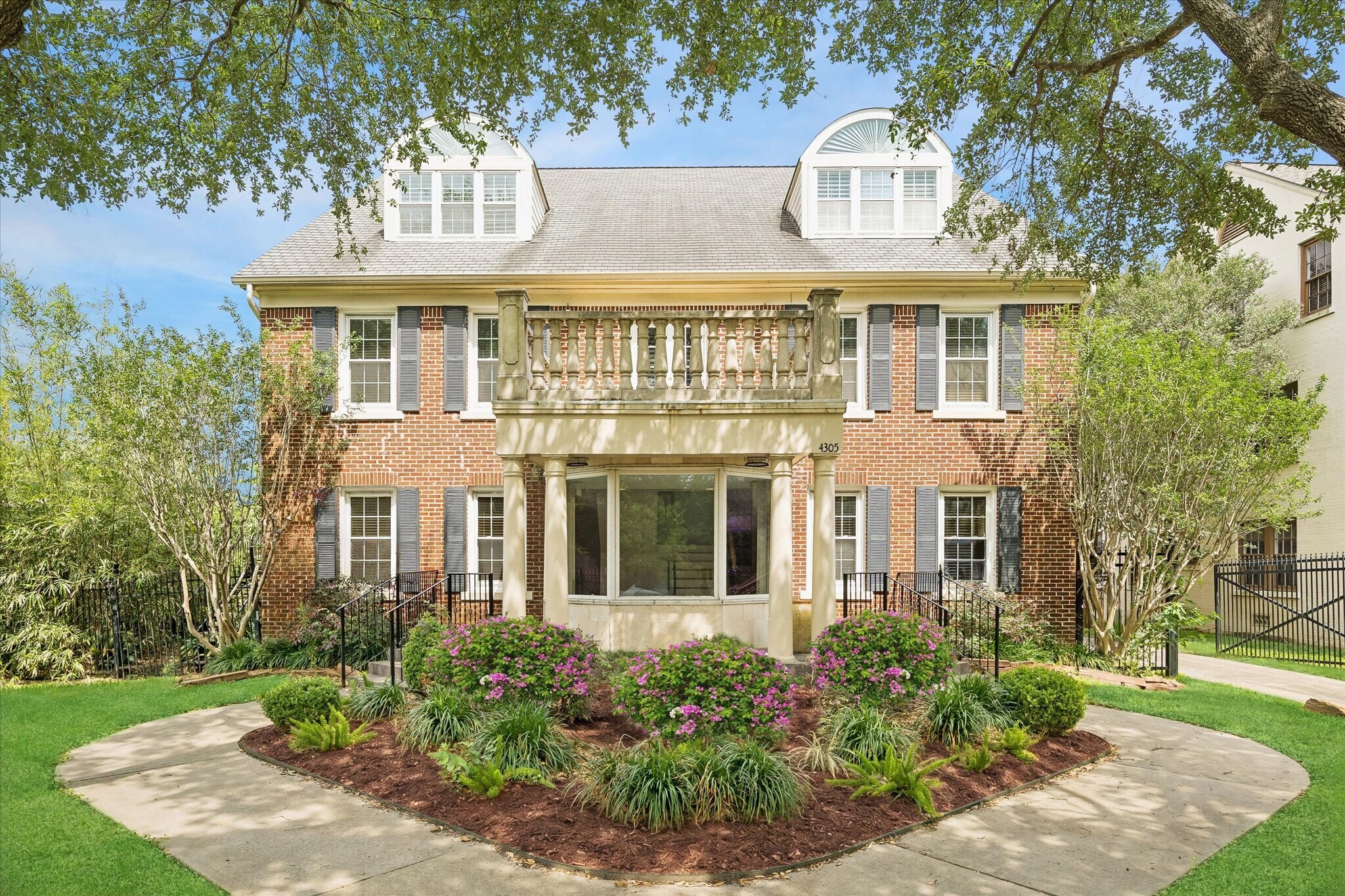4305 Yoakum Blvd, Houston, TX à vendre Photo principale– Image 1 sur 17