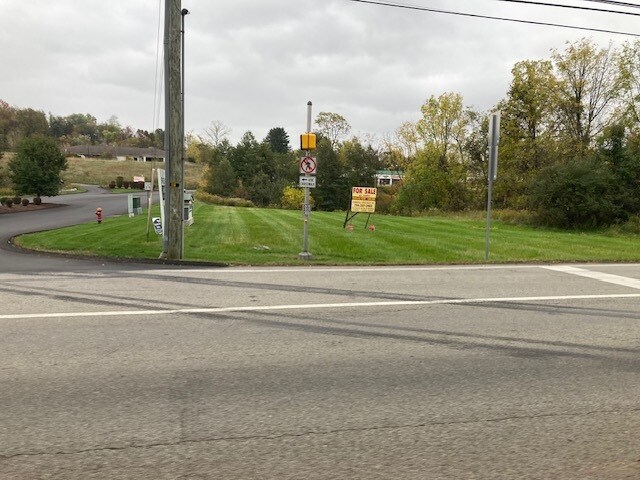 1088 Harrison City Export Road, Jeannette, PA à vendre - Photo de l’immeuble – Image 2 sur 3