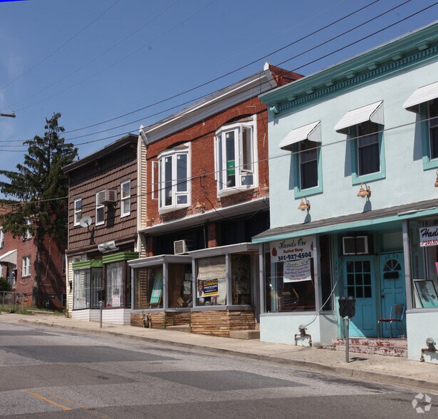 3815 34th St, Mount Rainier, MD à vendre - Photo de l’immeuble – Image 2 sur 23
