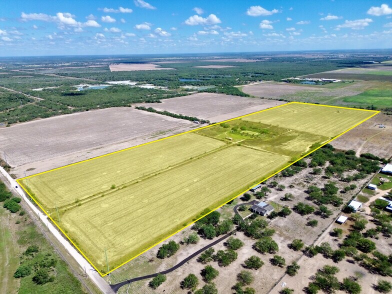 10220 N Big 5 Rd, Edinburg, TX à vendre - Photo de l’immeuble – Image 1 sur 15