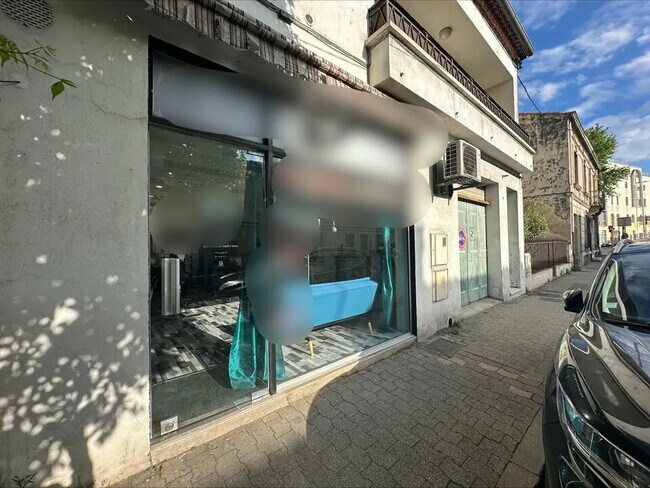 Plus de détails pour Local commercial à louer