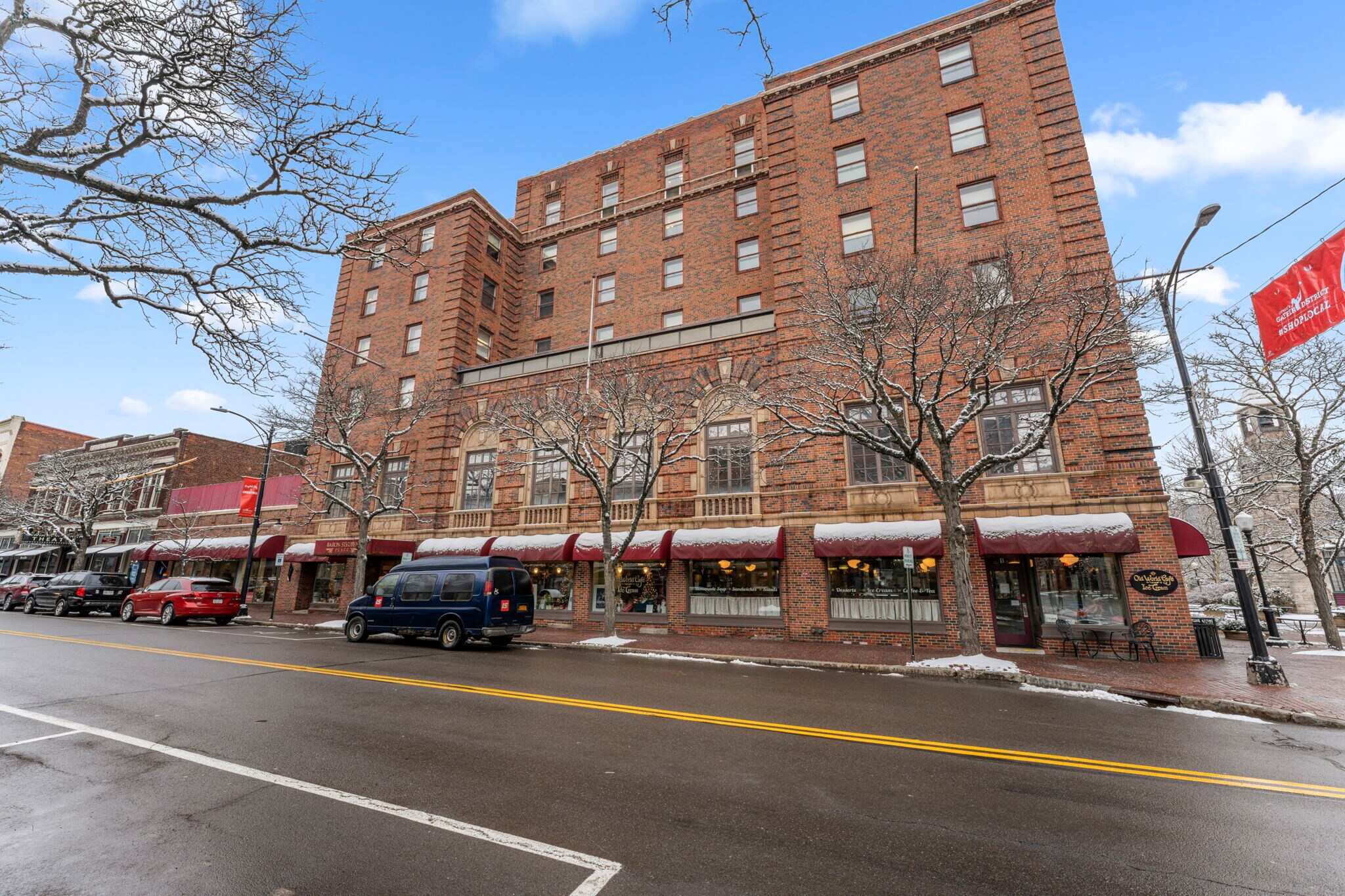21 W Market St, Corning, NY à louer Photo principale– Image 1 sur 3