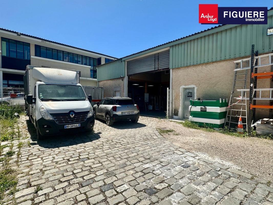 849 Rue De La Gare, Venelles à louer Photo de l’immeuble– Image 1 sur 8