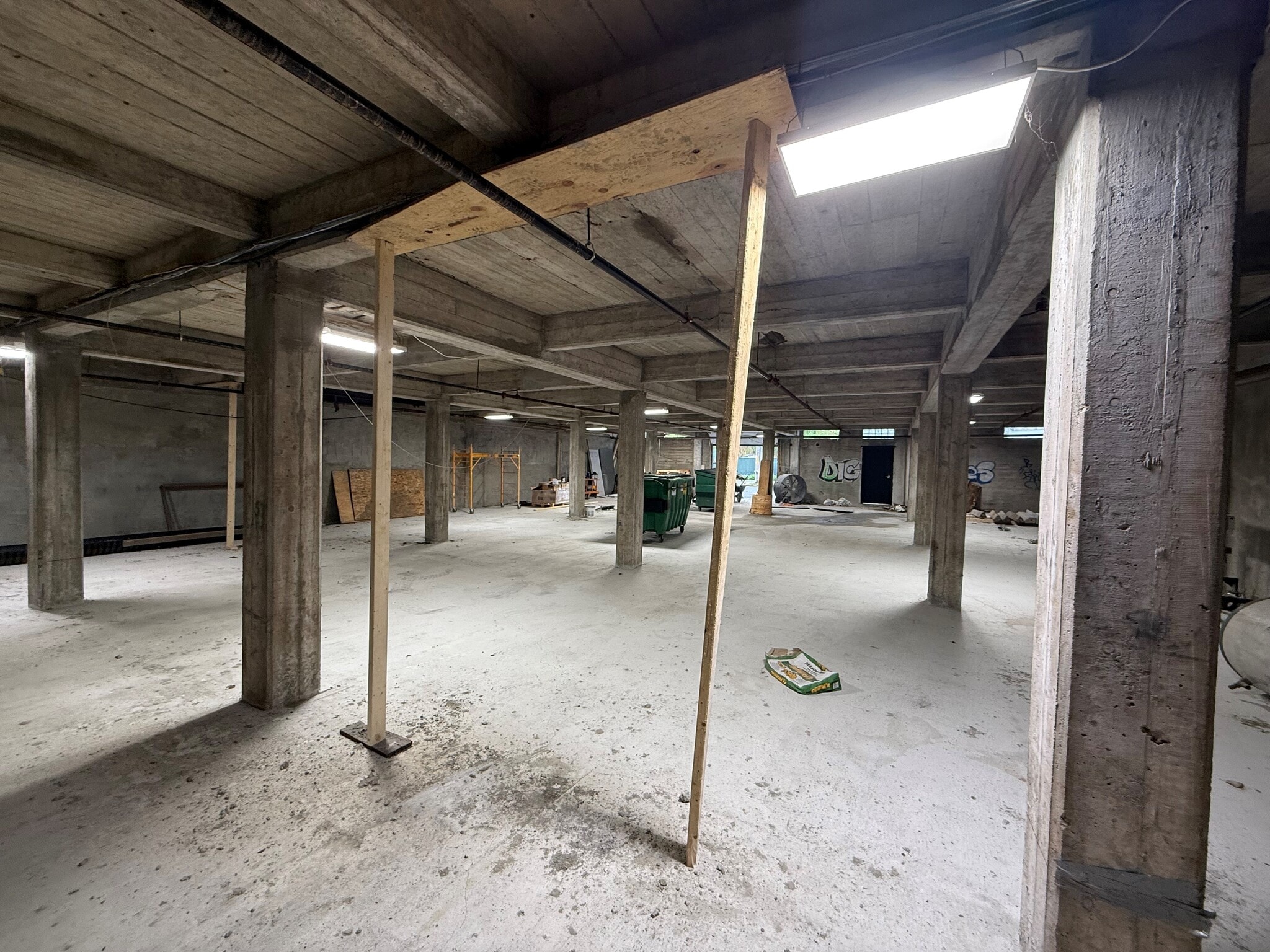 61 Endicott St, Norwood, MA à louer Photo intérieure– Image 1 sur 3