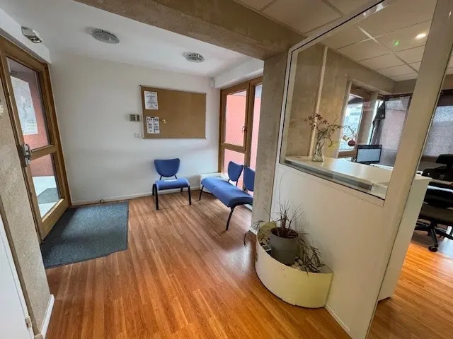 Bureau dans Saint-Étienne à louer Hall d’entrée– Image 1 sur 16