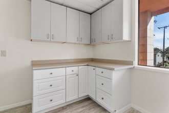 244 N Jackson Ave, San Jose, CA à louer Photo intérieure– Image 2 sur 10