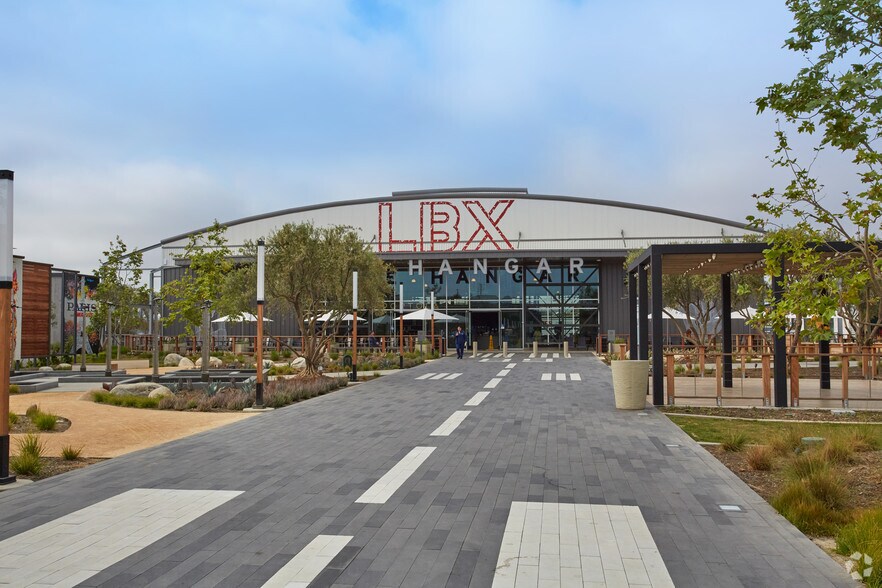 4150 McGowen St, Long Beach, CA à louer - Photo de l’immeuble – Image 2 sur 6