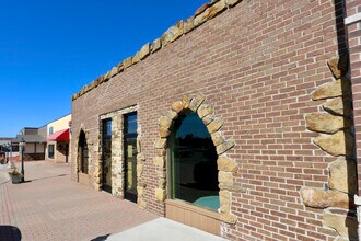 615-643 E Saginaw Hwy, Grand Ledge, MI à louer Photo intérieure– Image 2 sur 8