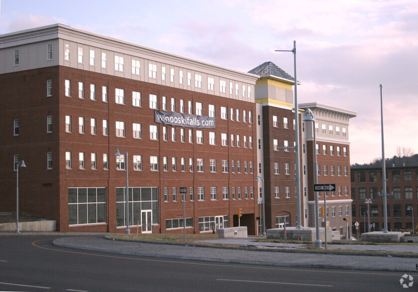 25 Winooski Falls Way, Winooski, VT à louer - Photo de l’immeuble – Image 2 sur 5