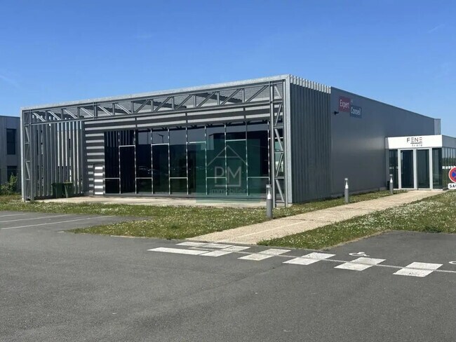Plus de détails pour Local commercial à vendre