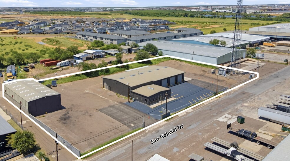 8210 San Gabriel Dr, Laredo, TX à louer - Photo de l’immeuble – Image 1 sur 23
