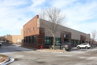 Plus de détails pour 2930 Waters Rd, Eagan, MN - Local d'activités, Industriel/Logistique à louer