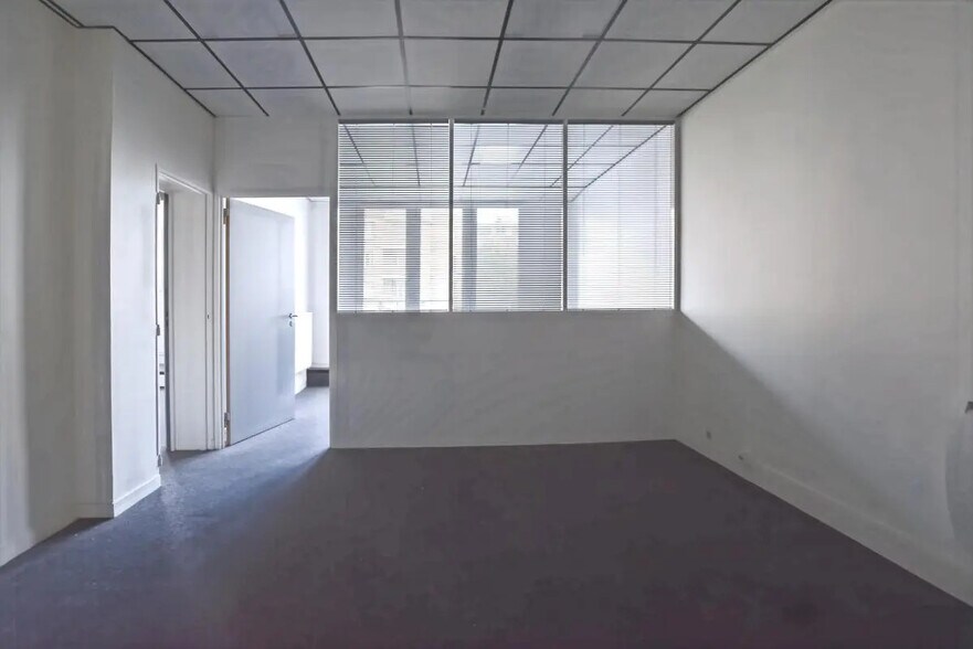 Bureau dans Paris à louer - Photo de l’immeuble – Image 2 sur 7