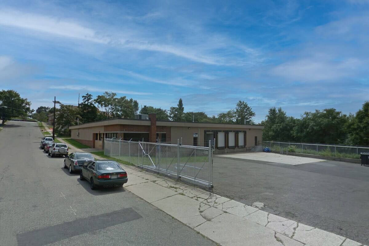700 Pennsylvania Ave, Lyndhurst, NJ à vendre Photo principale– Image 1 sur 9