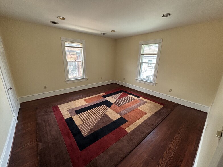 9117 Church St, Manassas, VA à vendre - Photo de l’immeuble – Image 3 sur 22