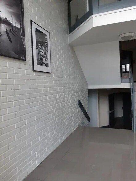 Rue Albert Einstein, Champs-sur-Marne à louer - Photo de l’immeuble – Image 2 sur 6