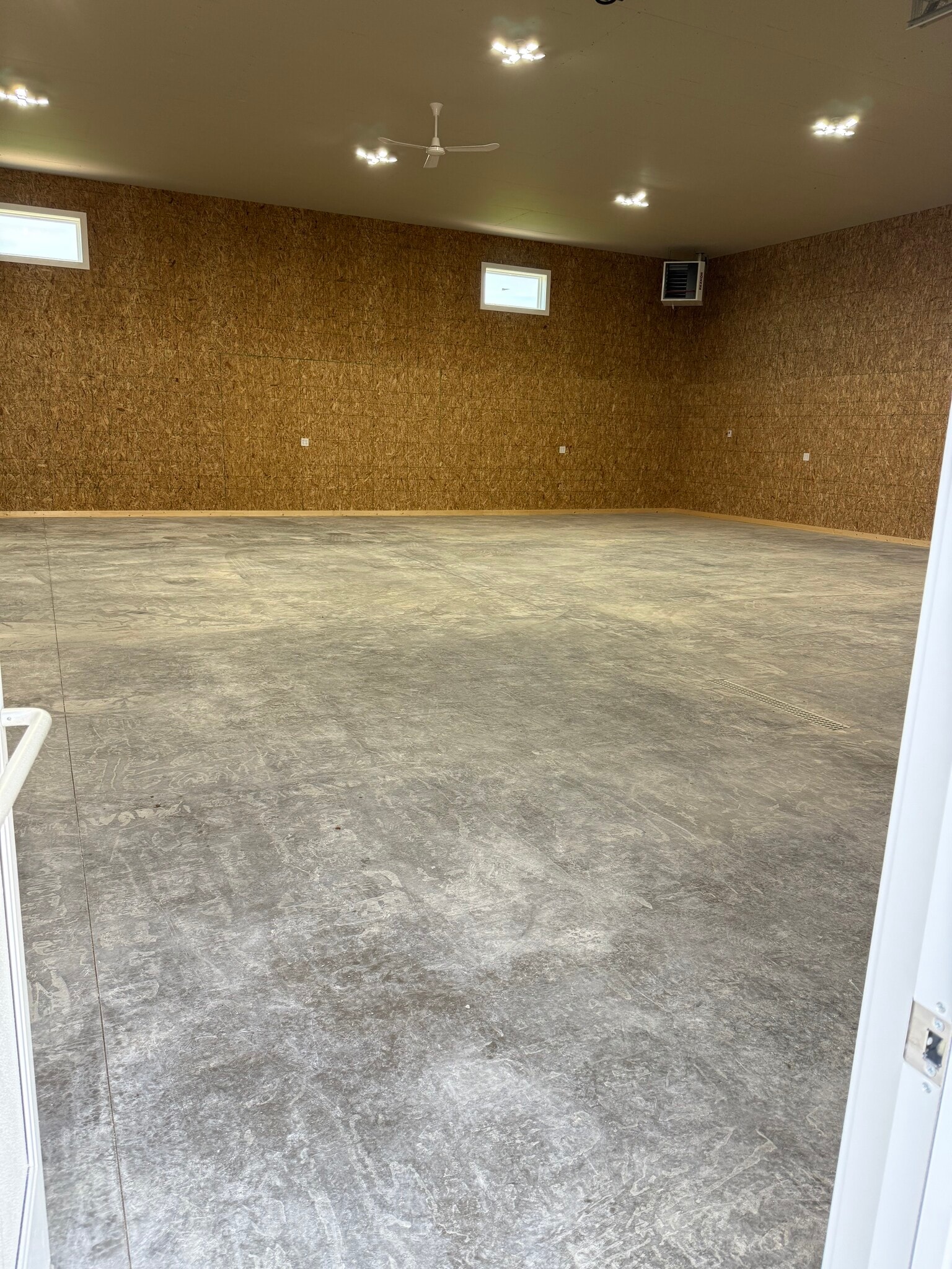 1405 Enterprise Dr, De Pere, WI à louer Photo intérieure– Image 1 sur 7