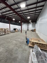 299 Industrial Ln, Torrington, CT à louer Photo intérieure– Image 1 sur 5