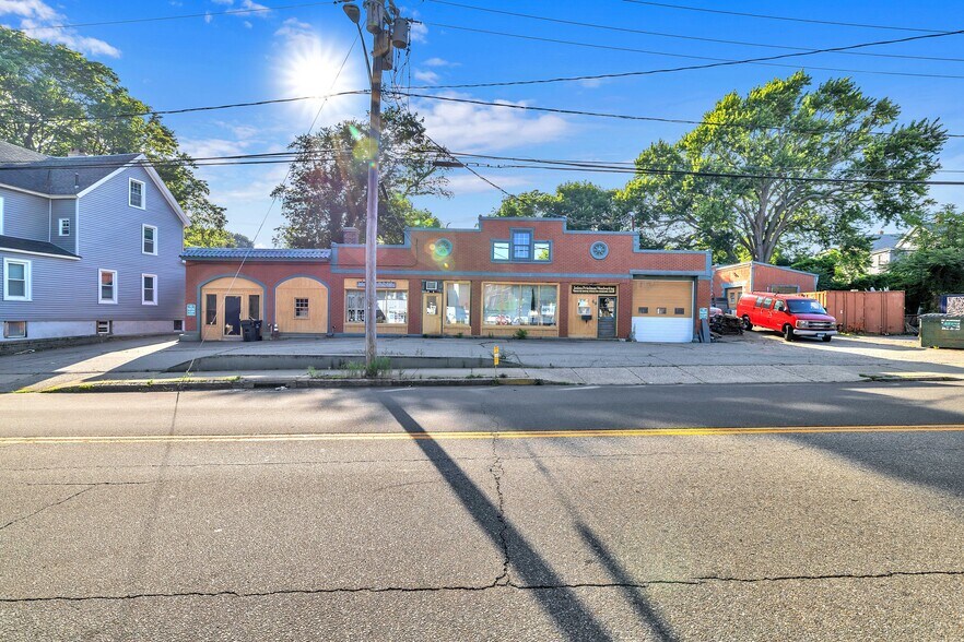 43-49 Jay St, New London, CT à vendre - Photo de l’immeuble – Image 2 sur 35