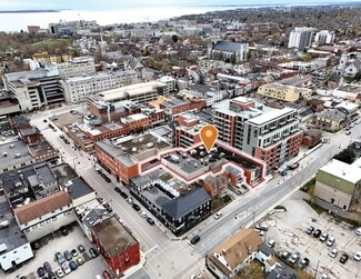 Plus de détails pour 170 Queen St, Kingston, ON - Spécialisé à vendre