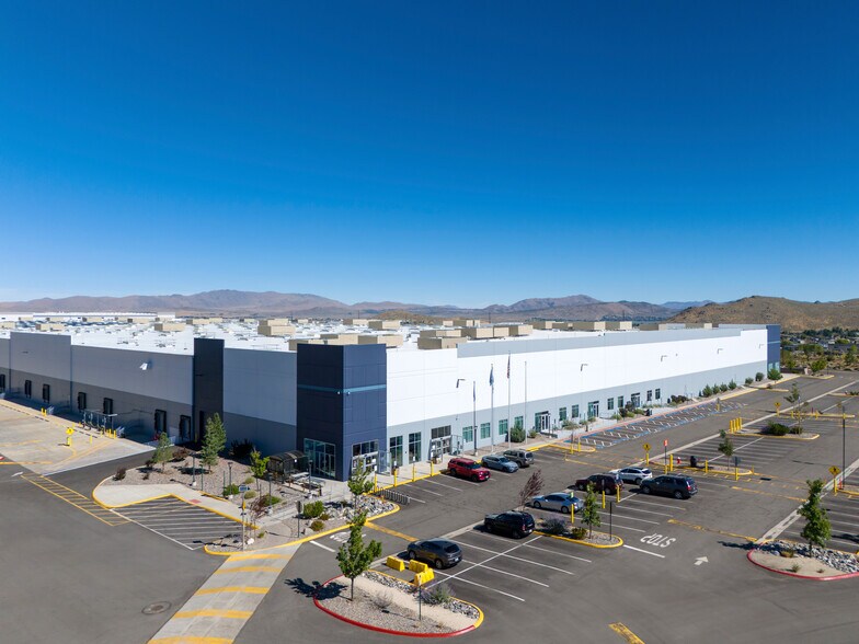 8000 N Virginia St, Reno, NV à louer - Photo de l’immeuble – Image 2 sur 10