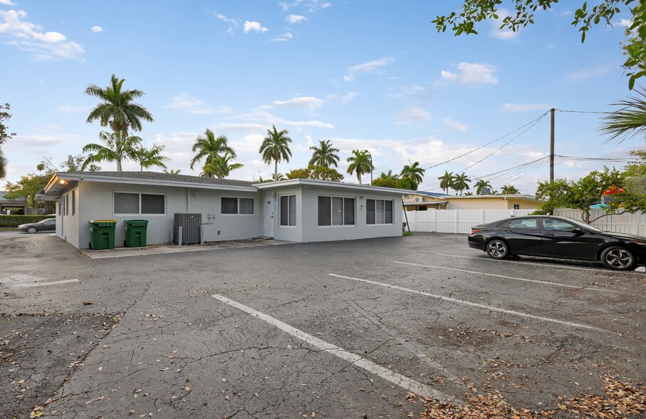 930 S State Road 7, Plantation, FL à vendre - Photo de l’immeuble – Image 3 sur 24