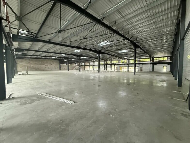 Local d’activités dans Chécy à louer - Photo intérieure – Image 3 sur 5