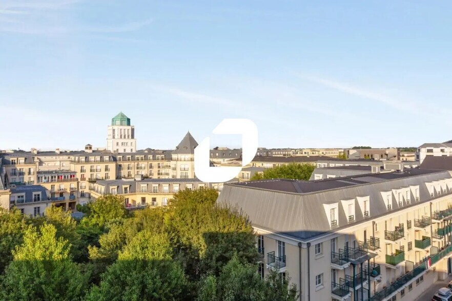 Bureau dans Chessy à louer - Photo de l’immeuble – Image 2 sur 12