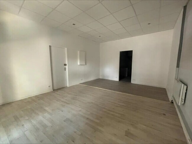 Plus de détails pour 108 Boulevard Docteur Cuneo, Toulon - Local commercial à louer