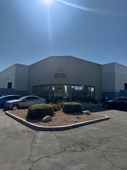 1722 E Grevillea Ct, Ontario, CA à louer - Photo de l’immeuble – Image 1 sur 2