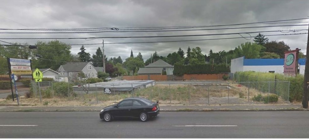 8220 NE Davis St, Portland, OR à vendre - Photo principale – Image 1 sur 1