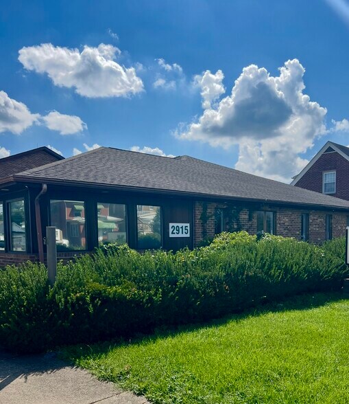 2915 3rd Ave, Huntington, WV à louer - Photo de l’immeuble – Image 2 sur 4