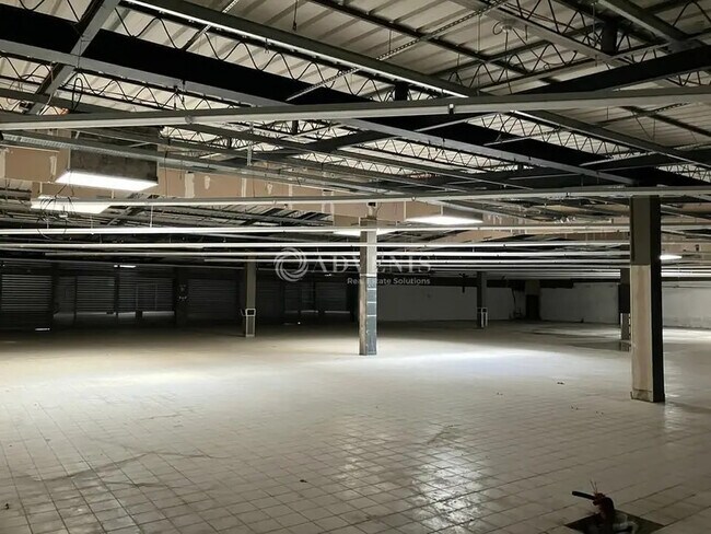 Plus de détails pour Local commercial à vendre