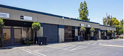 440 S Cataract Ave, San Dimas, CA à louer Photo de l’immeuble– Image 2 sur 2