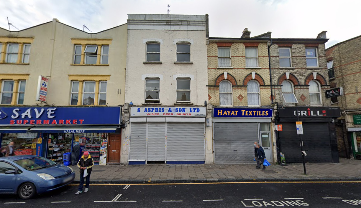 47 Turnpike Ln, Londres à louer Photo de l’immeuble– Image 1 sur 12