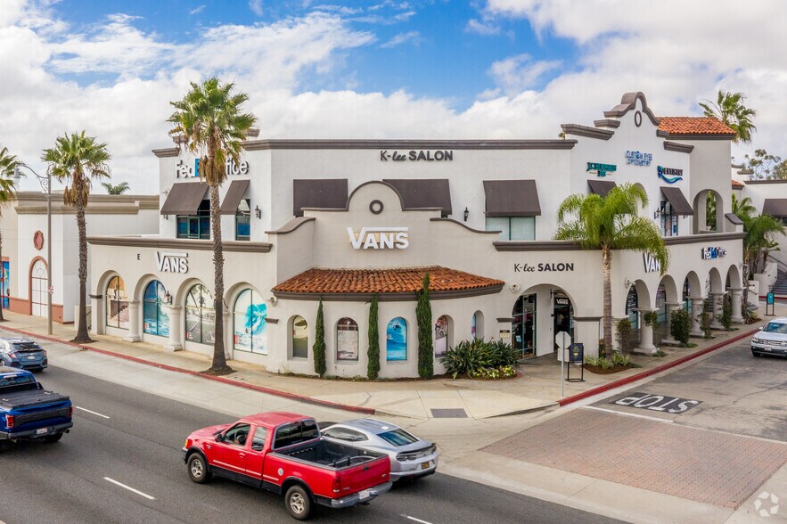 1835 Newport Blvd, Costa Mesa, CA à vendre - Photo de l’immeuble – Image 2 sur 6