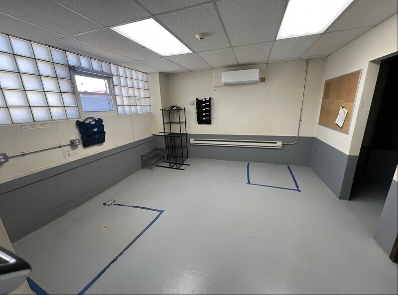 265 Thomas St, Newark, NJ à louer - Photo intérieure – Image 3 sur 13