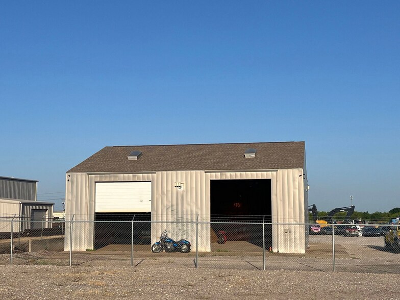 13415 N Santa Fe Ave, Oklahoma City, OK à vendre - Photo de l’immeuble – Image 3 sur 9
