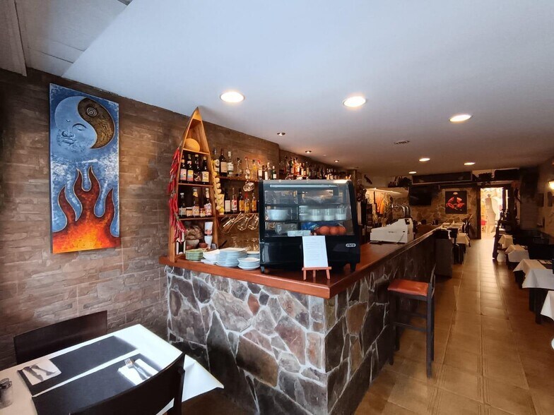 Immeuble residentiel dans Calella, Barcelona à vendre - Photo intérieure – Image 1 sur 20