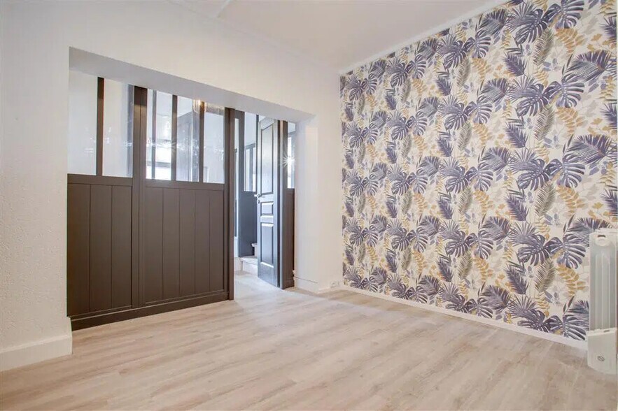 Bureau dans Paris à louer - Photo de l’immeuble – Image 2 sur 7