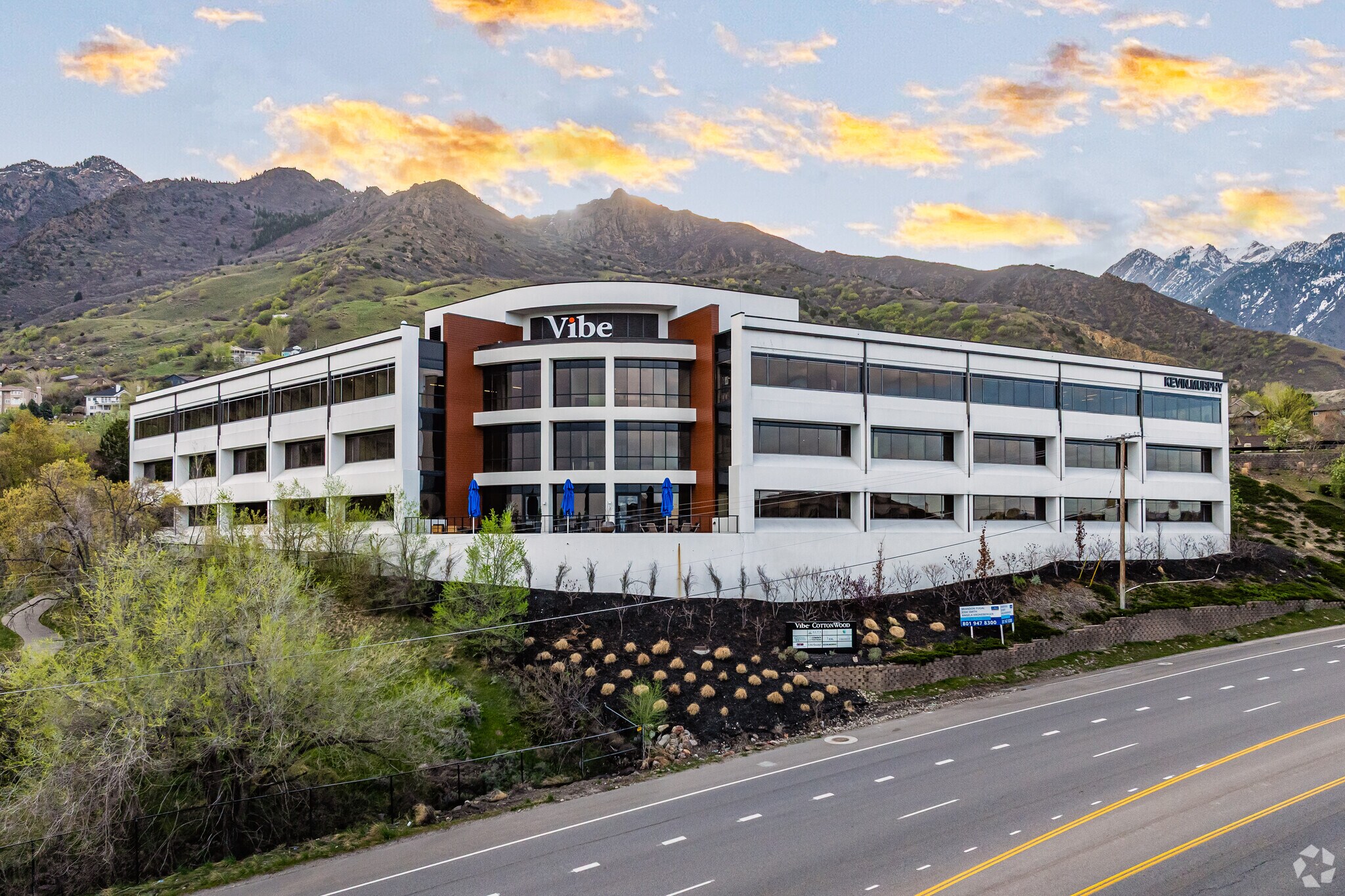 6440 S Wasatch Blvd, Salt Lake City, UT à louer Photo principale– Image 1 sur 87