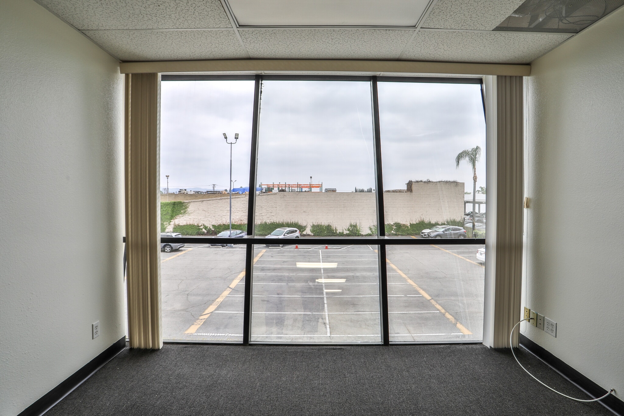 9660 Flair Dr, El Monte, CA à louer Photo intérieure– Image 1 sur 4