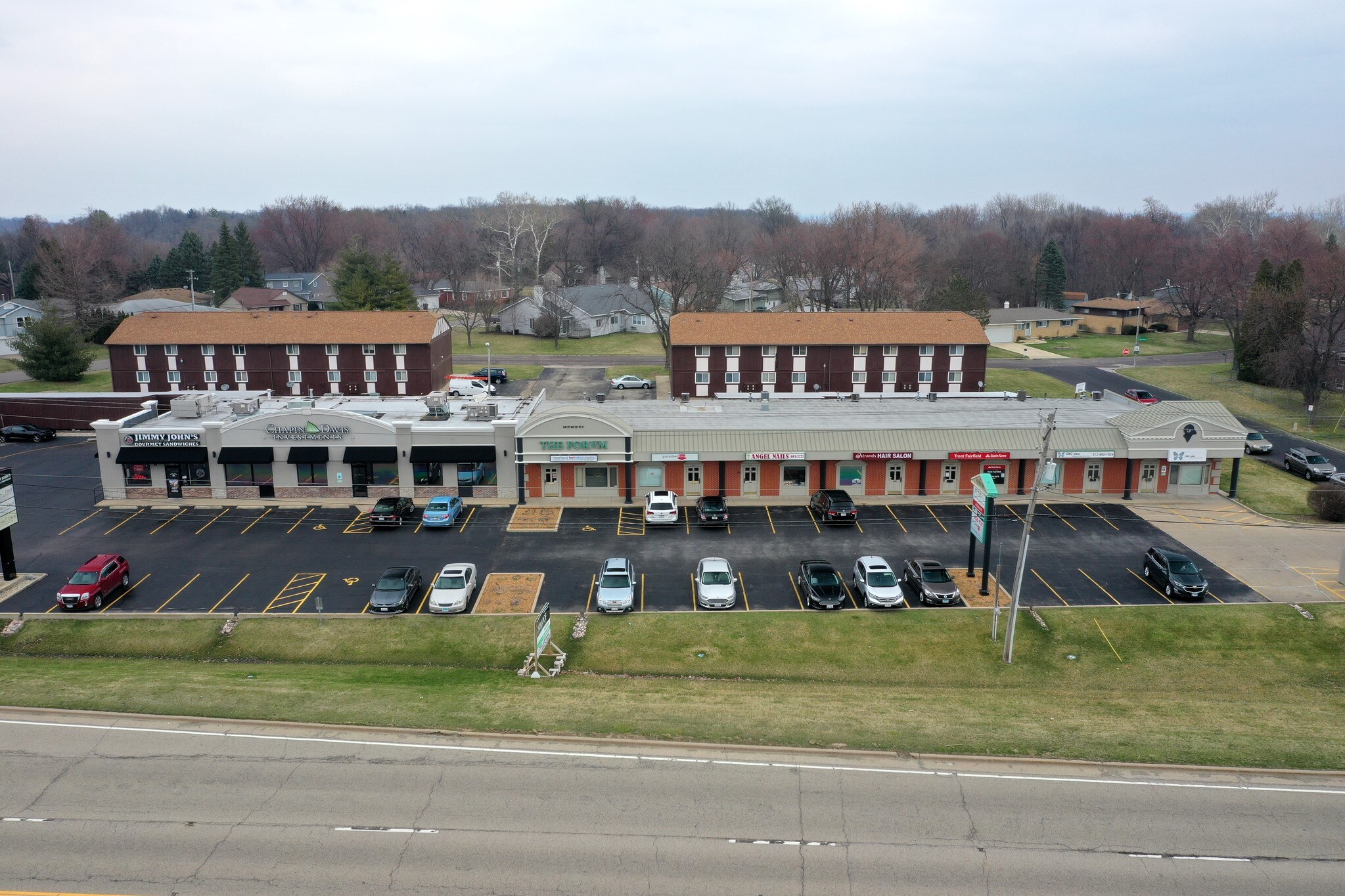 8500 N Knoxville Ave, Peoria, IL à louer Photo principale– Image 1 sur 12