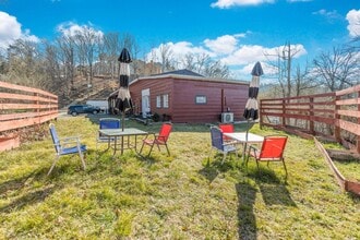 260 McCutchen St, Ellijay, GA à louer Photo intérieure– Image 2 sur 3