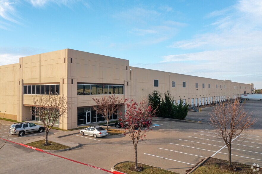 3901 Corporate Dr, Lancaster, TX à louer - Photo principale – Image 1 sur 5