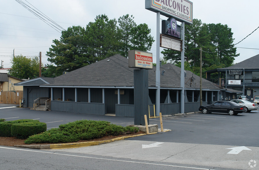 280-290 NE Hilderbrand Dr, Atlanta, GA à louer - Photo de l’immeuble – Image 3 sur 3