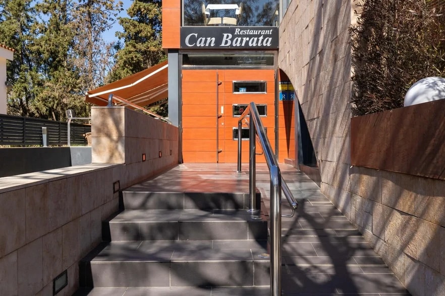 Carrer Can Barata, 8, Sant Cugat del Vallès, Barcelona à vendre - Photo de l’immeuble – Image 2 sur 41
