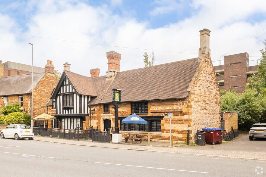 19 Sheep St, Wellingborough à vendre - Photo de l’immeuble – Image 2 sur 4