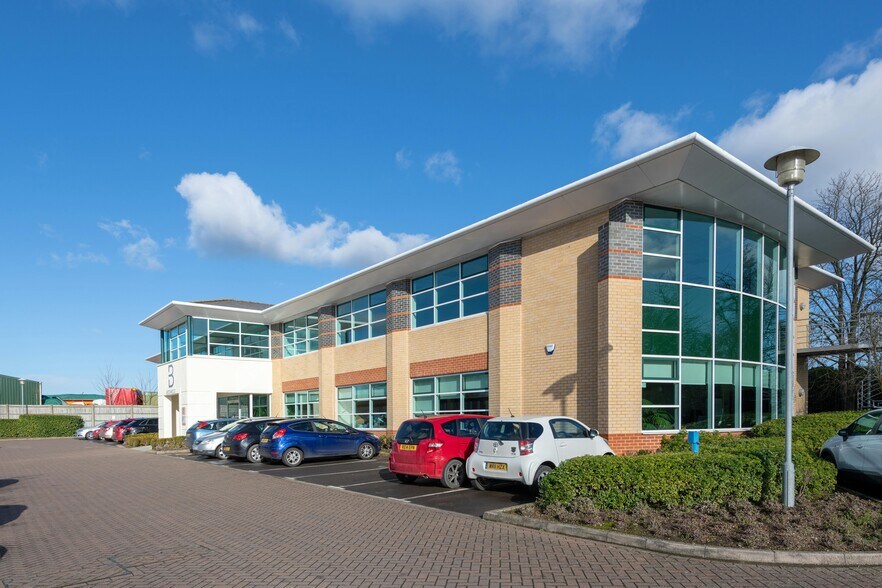 Waltham Rd, Maidenhead à louer - Photo de l’immeuble – Image 3 sur 9