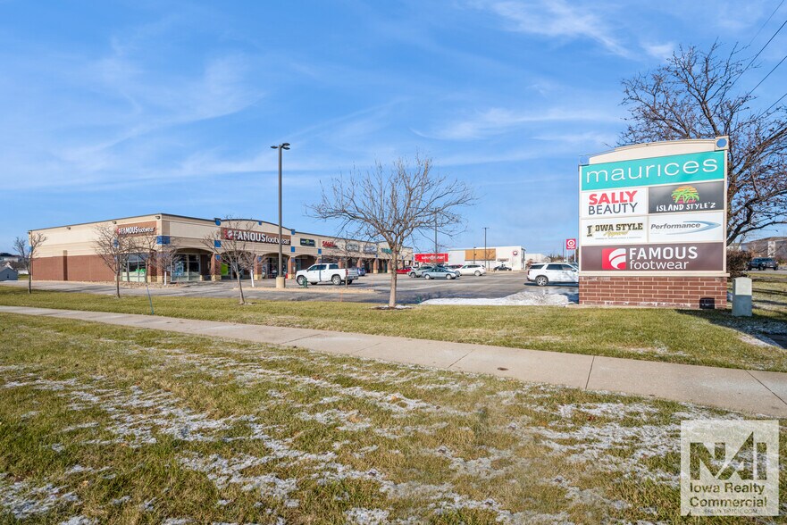 3620 Edgewood Rd SW, Cedar Rapids, IA à louer - Photo de l’immeuble – Image 3 sur 6